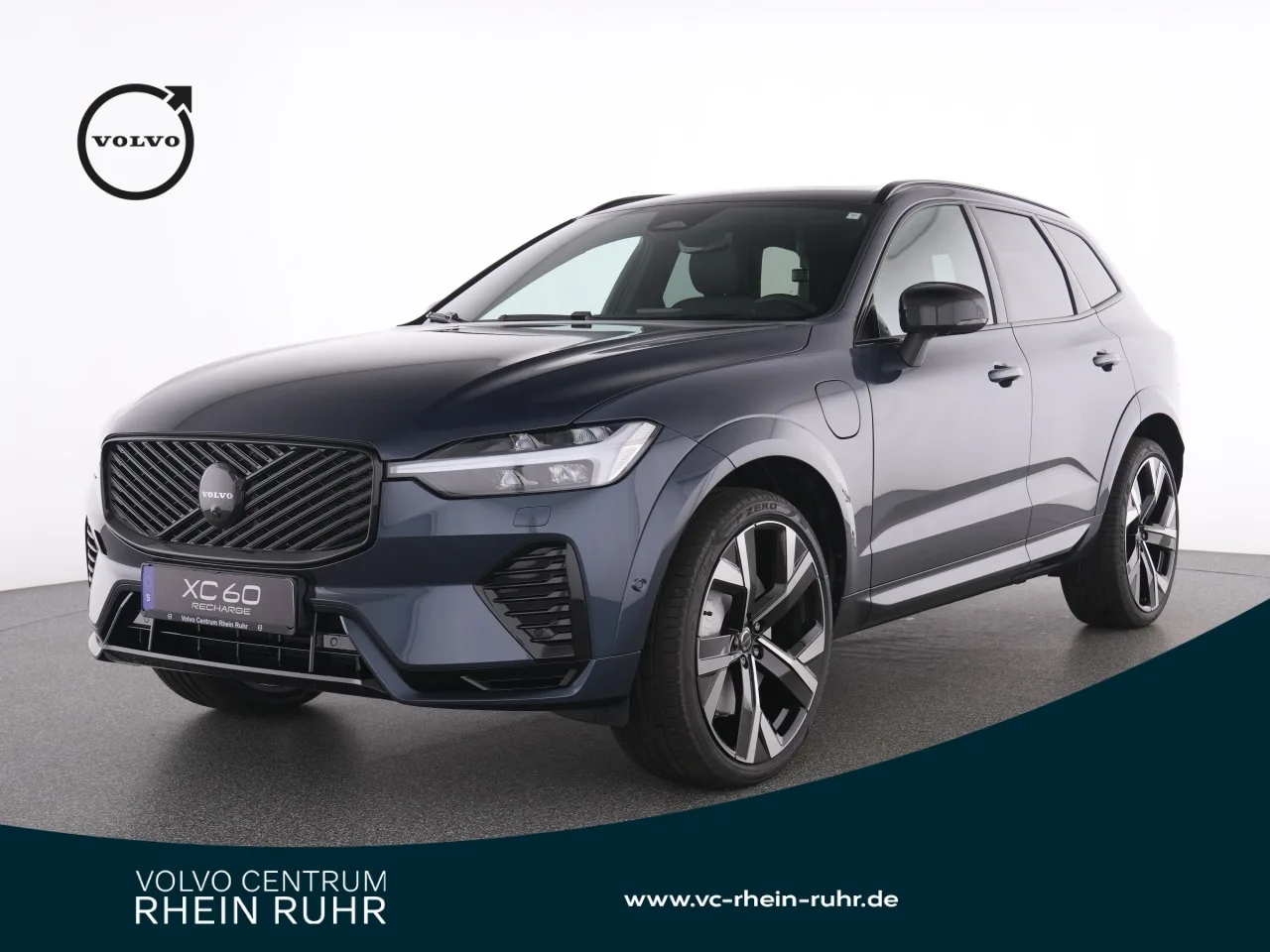 VOLVO XC60 T8 Recharge Ultra Black Ed.+22+PANO+ACC+360 - 456 PS