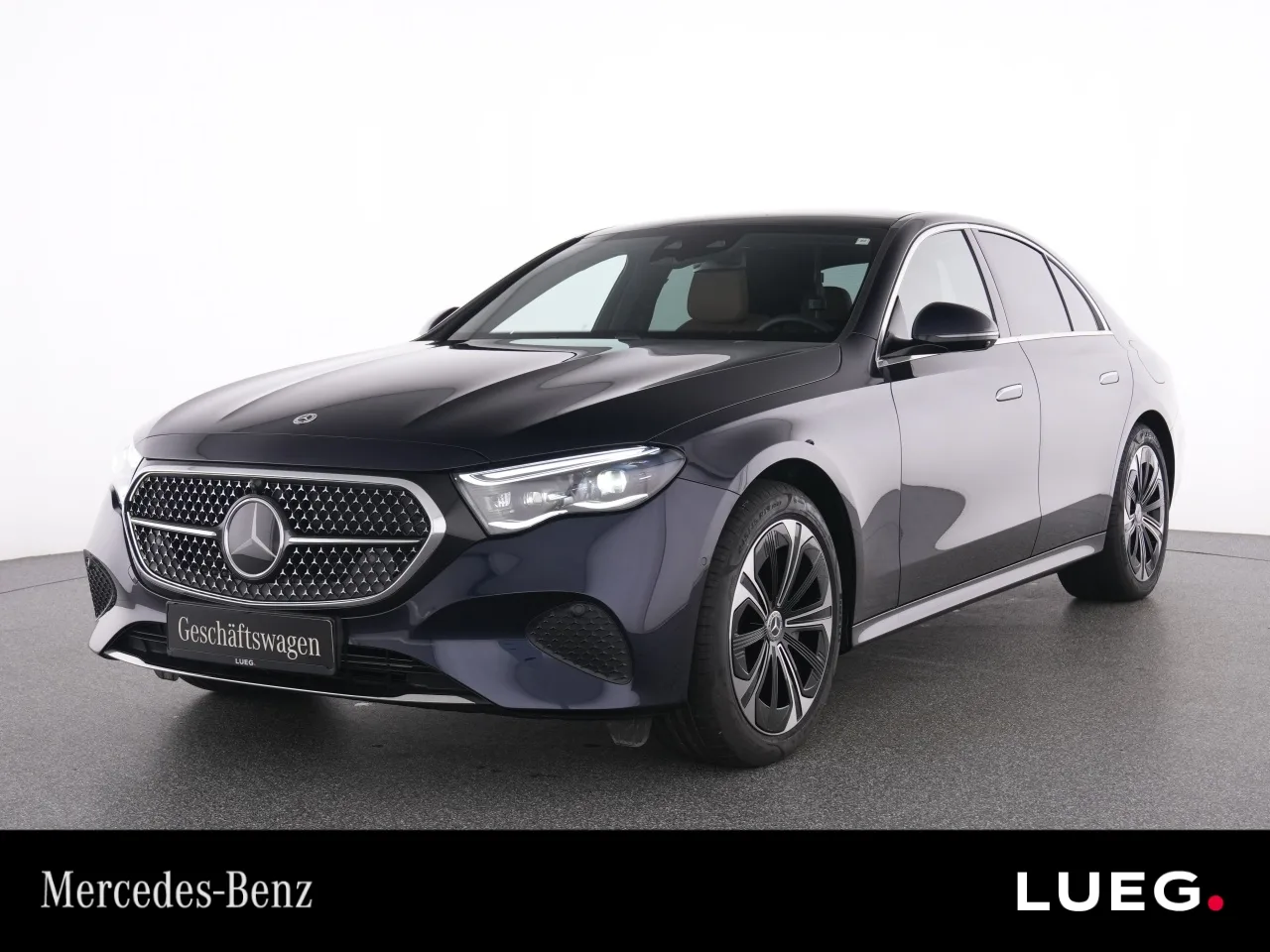 Mercedes-Benz E 300 de 4M EDITION-AVANTGARDE+PANO+AHK+FAHRASS. - 197 PS