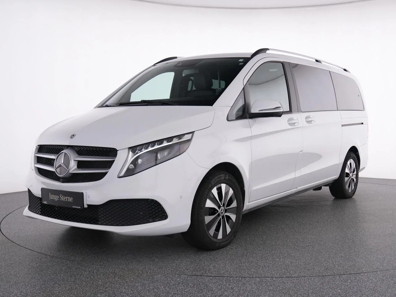 Mercedes-Benz V 300 d 4M Pano+Sound+LED+AHK+Sthzng+Leder+360°+ - 237 PS