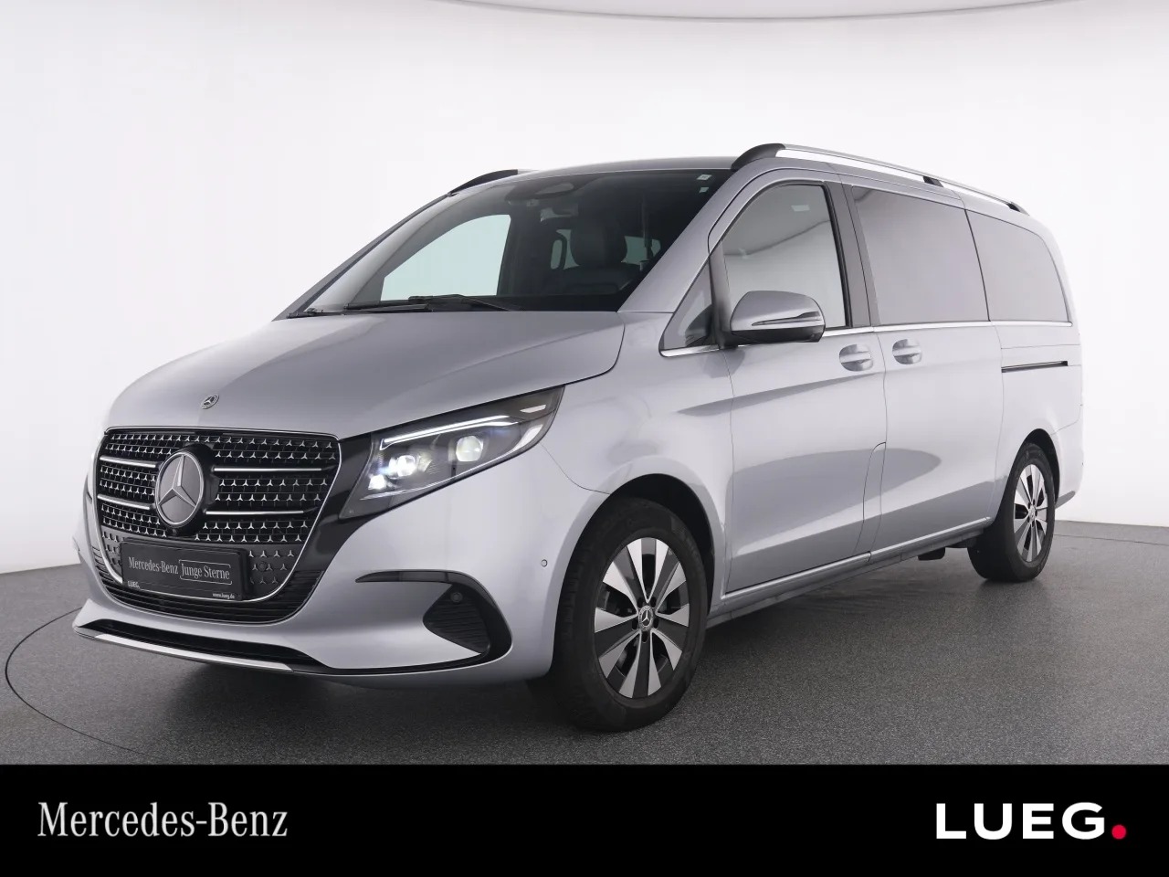 Mercedes-Benz V 300 d 4M AVANTGARDE MBUX+MBeam+Pano+AHK+360°+ - 237 PS
