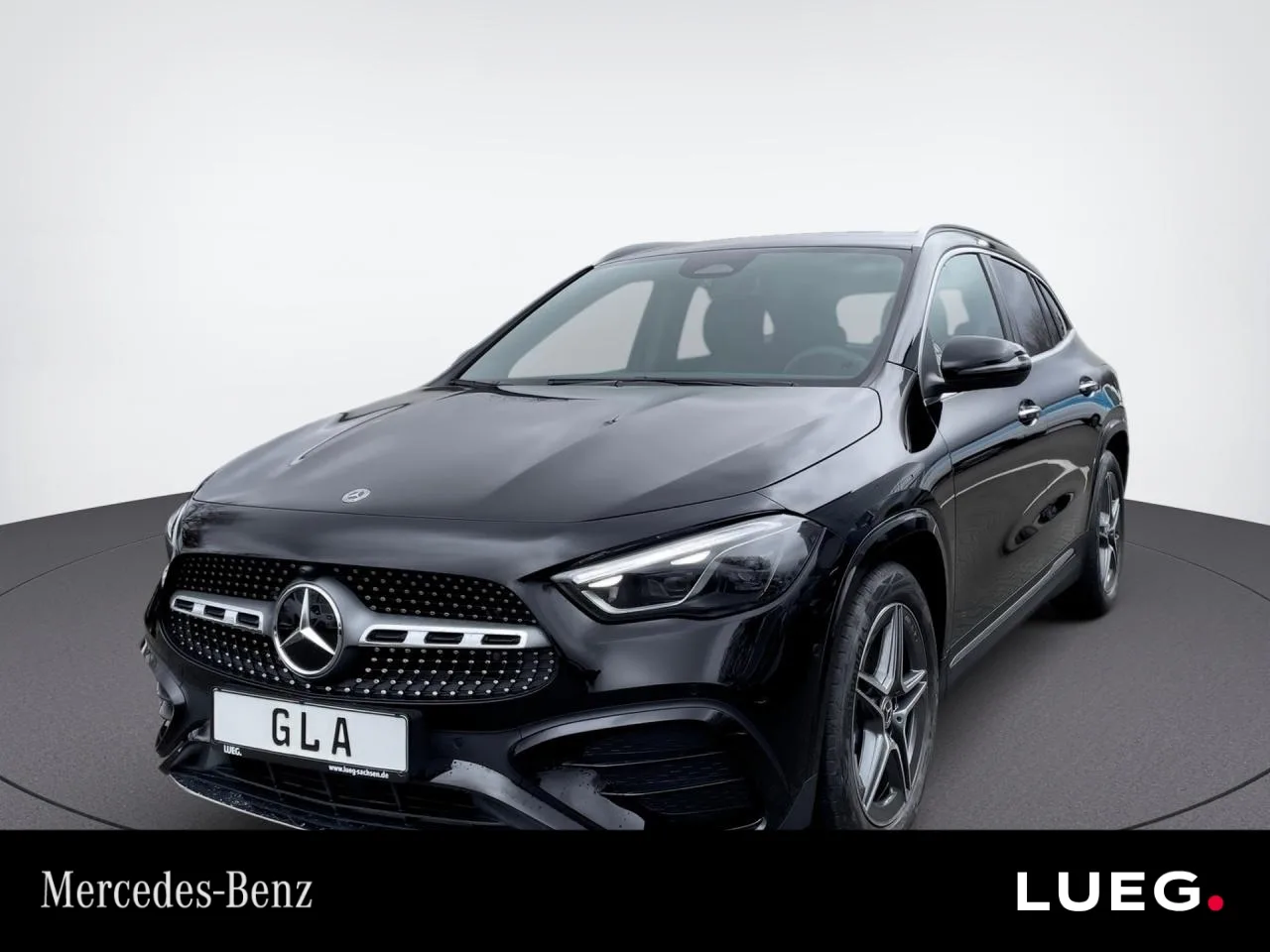 Mercedes-Benz GLA 200 AMG+AHK+MULTIBEAM+RÜCKFKAM+LENKRHZ+EL HK - 163 PS