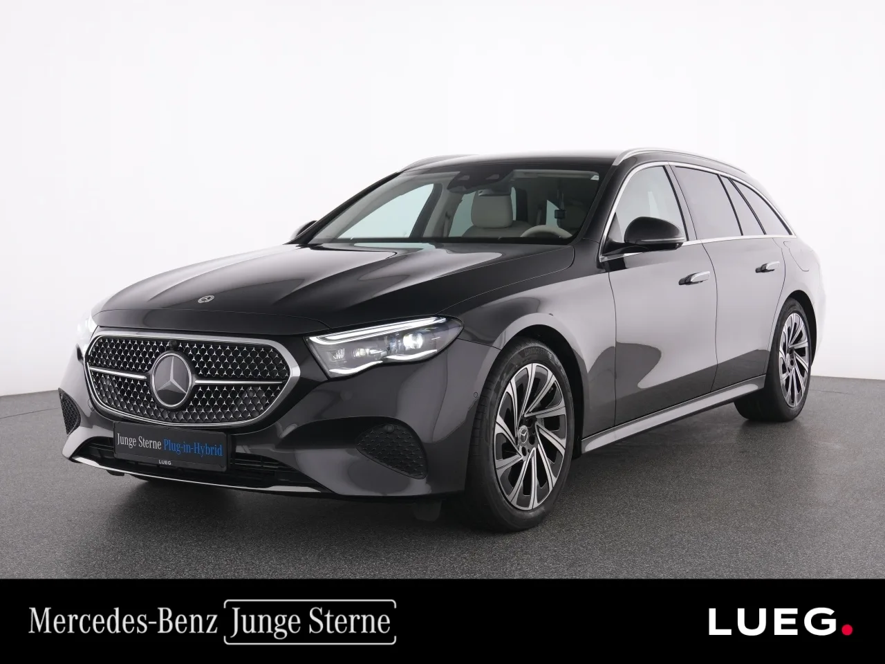 Mercedes-Benz E 300 T de Avantgarde+MBUX+DLight+AHK+KeylGo+360 - 197 PS