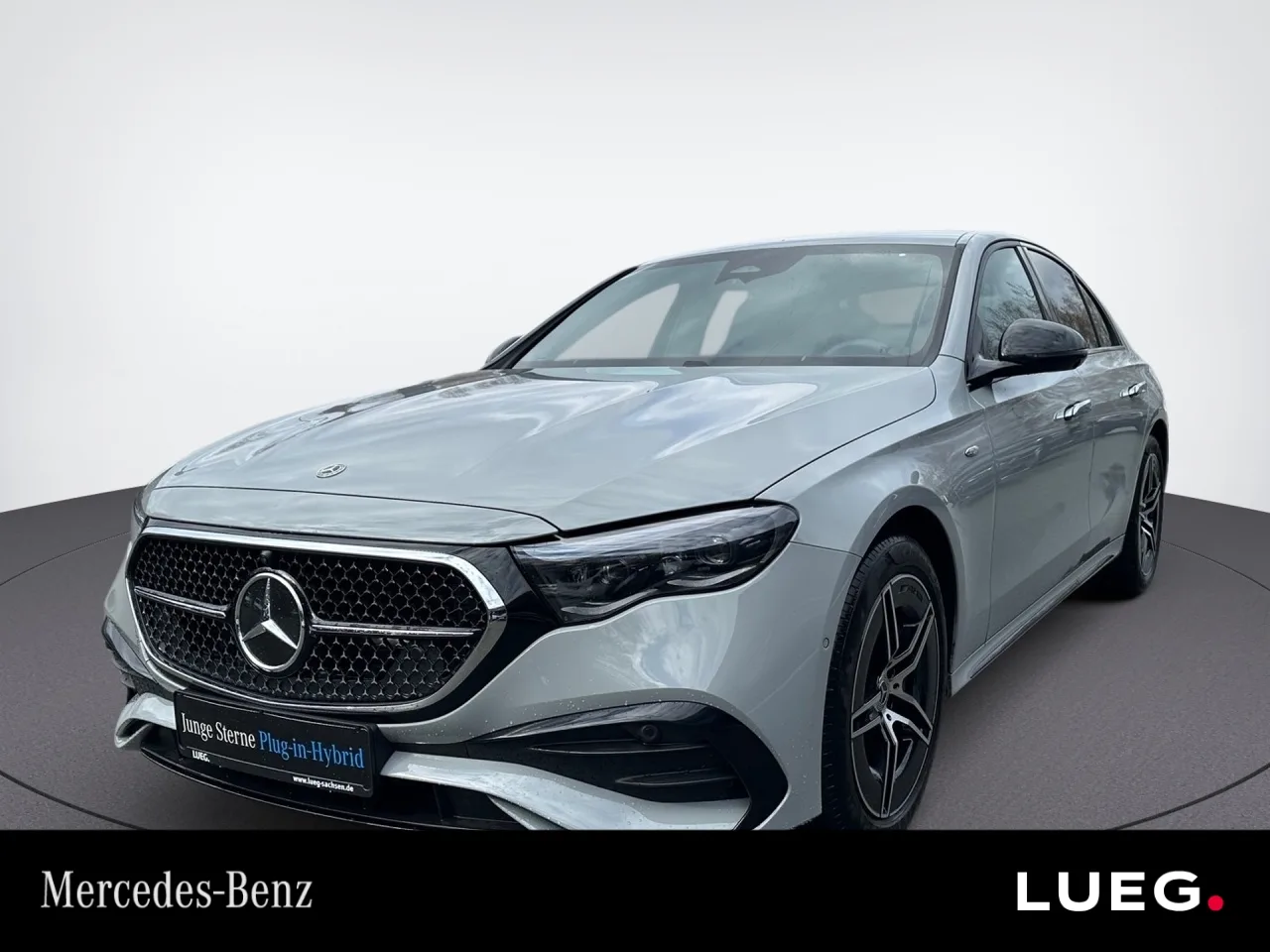 Mercedes-Benz E 300 e AMG+NIGHT+AHK+HUD+360+DIGITAL+DISTRONIC - 204 PS