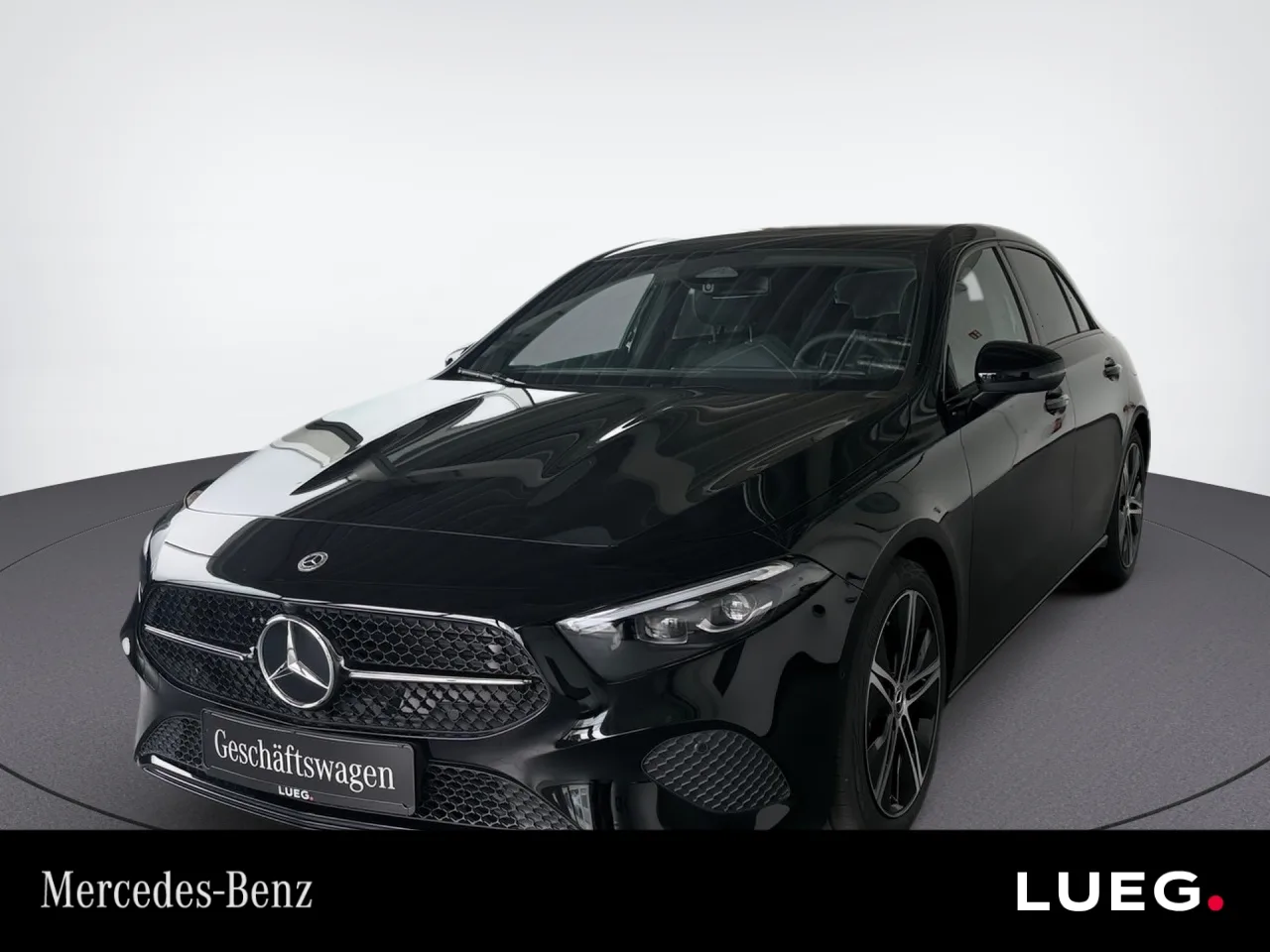 Mercedes-Benz A 180 Kompaktlimousine PROG+NIGHT+AHK+DIST+MULTB - 136 PS