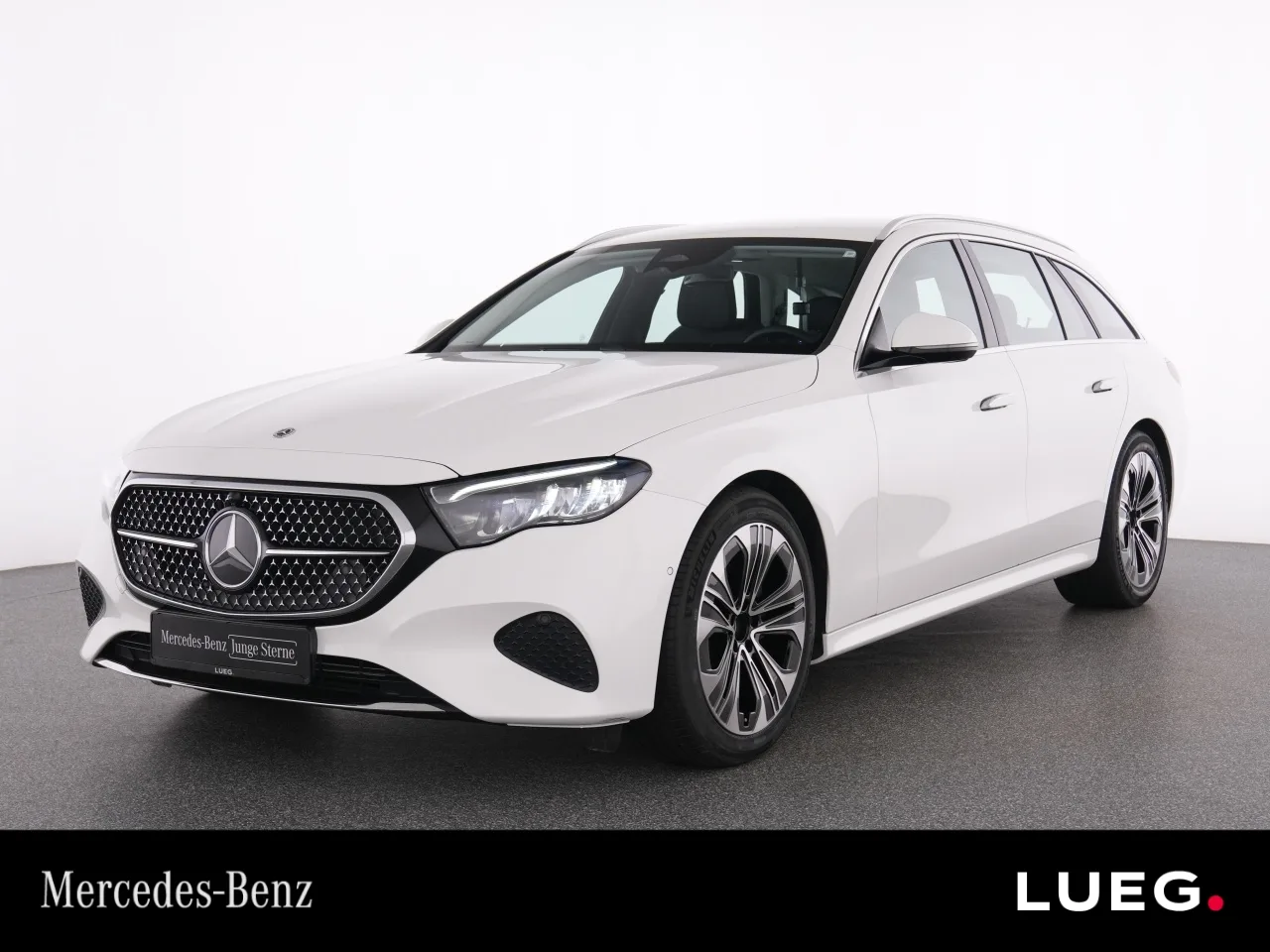 Mercedes-Benz E 220 d T Avantgarde+AHK+LED+KeyGo+EHeck+Kamera+ - 197 PS