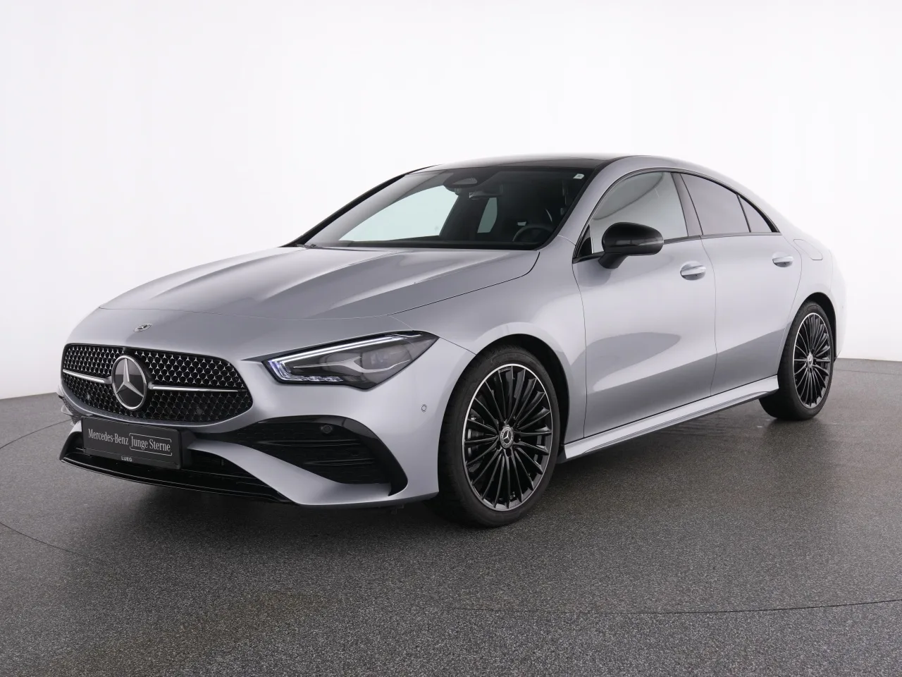 Mercedes-Benz CLA 200 Coupé AMG+NavPrem+LED+Pano+Keyl+Night+19 - 163 PS