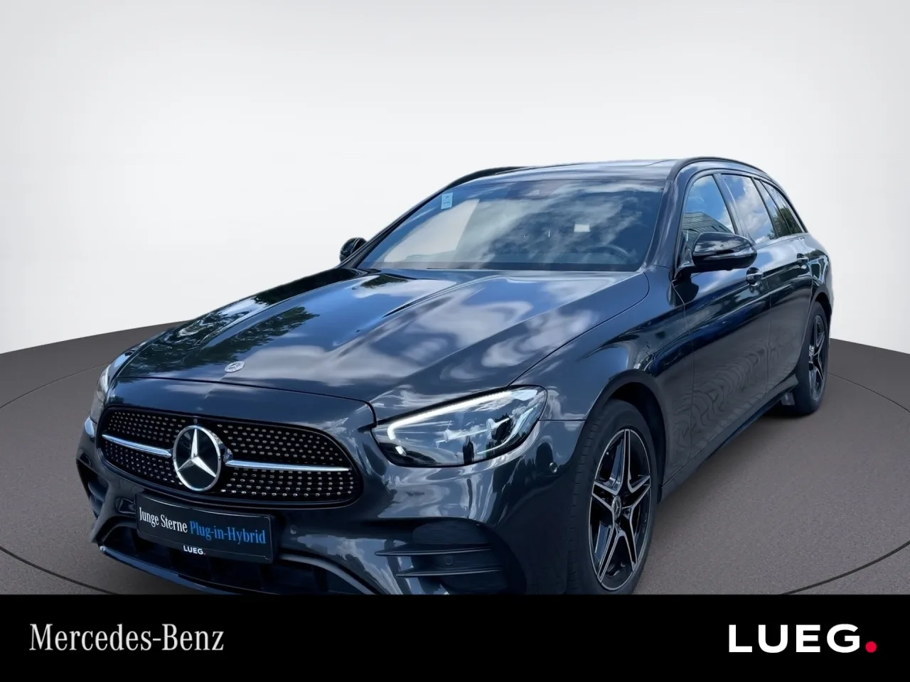 Mercedes-Benz E 300 e T AMG+NIGHT+AHK+360+SHD+AUGM+VERKZERKENN - 211 PS