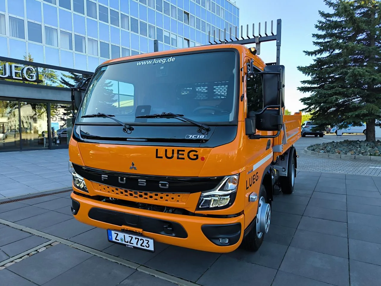 FUSO Canter 7C18 Klima Kam. Meiller Trigenius DSK - 175 PS
