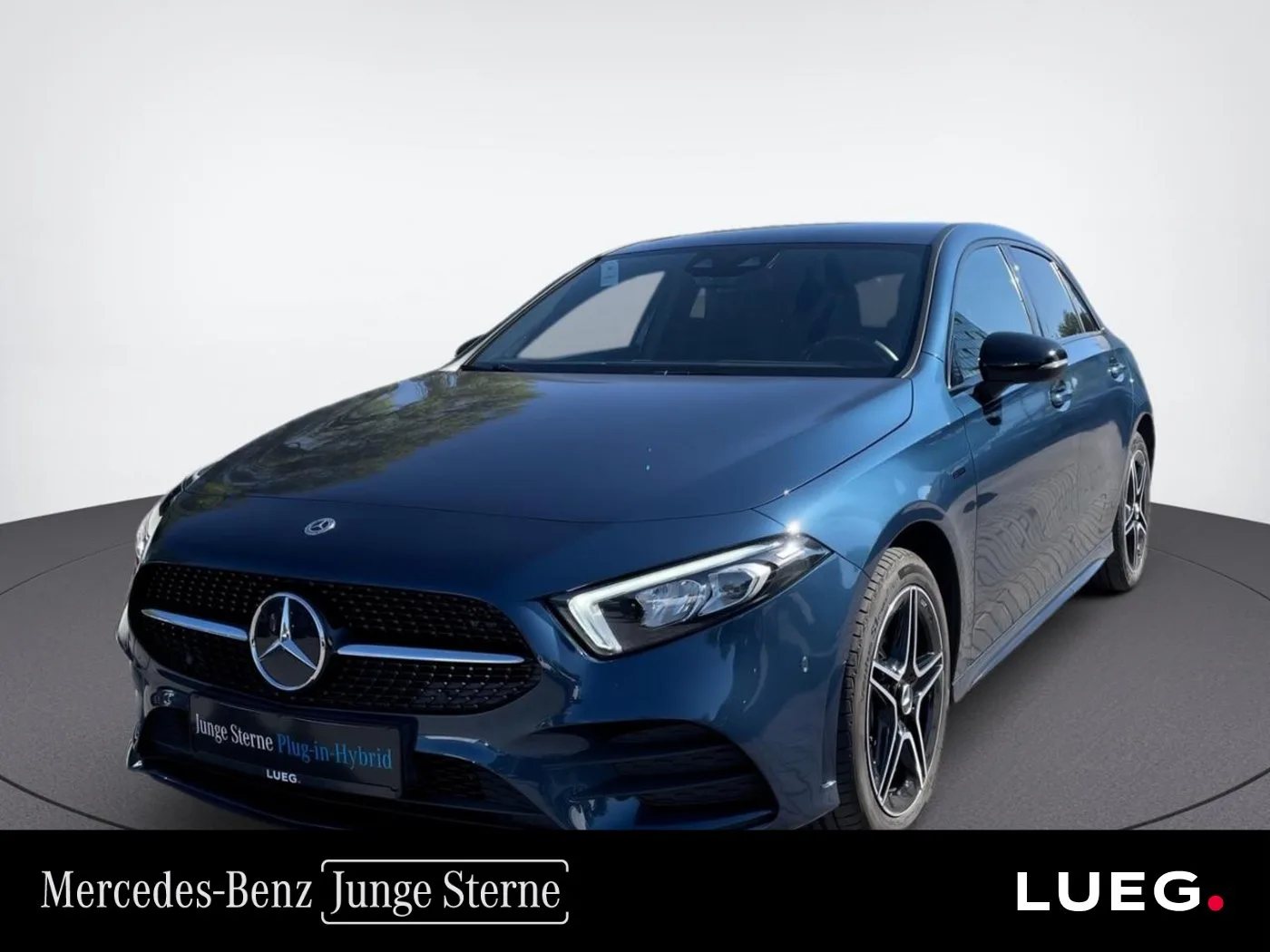 Mercedes-Benz A — Mercedes-Benz A 250 e AMG+NIGHT+LED+VERKZERKENN+AMBIENTE+NAVI