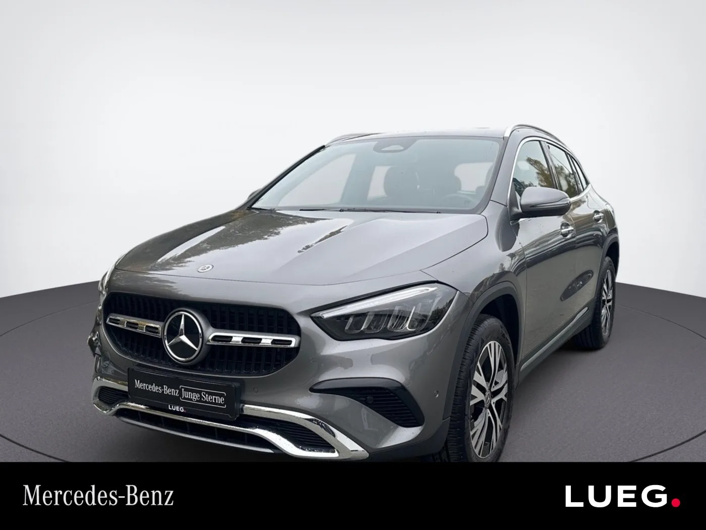 Mercedes-Benz GLA 180 Distronic Perf SpurW AUT Kam. KeyLess LM - 136 PS