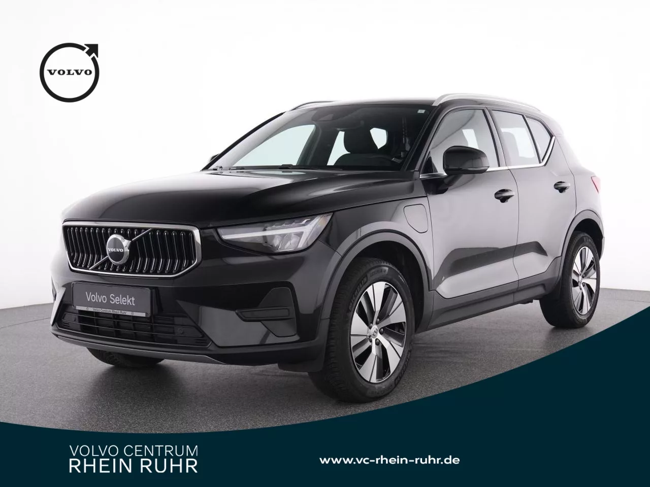 VOLVO XC40 T4 Recharge CORE KAMERA+WINTERPAK+STANDHZ+LM - 211 PS