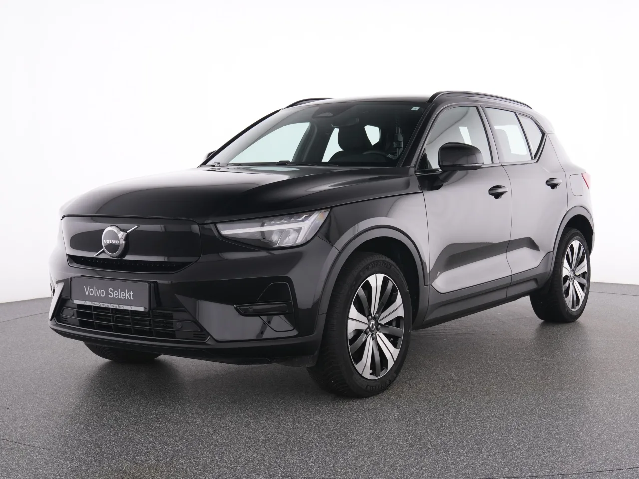 VOLVO XC40 PURE ELECTRIC Core+STNDHZ+RFK+LM19 - 231 PS