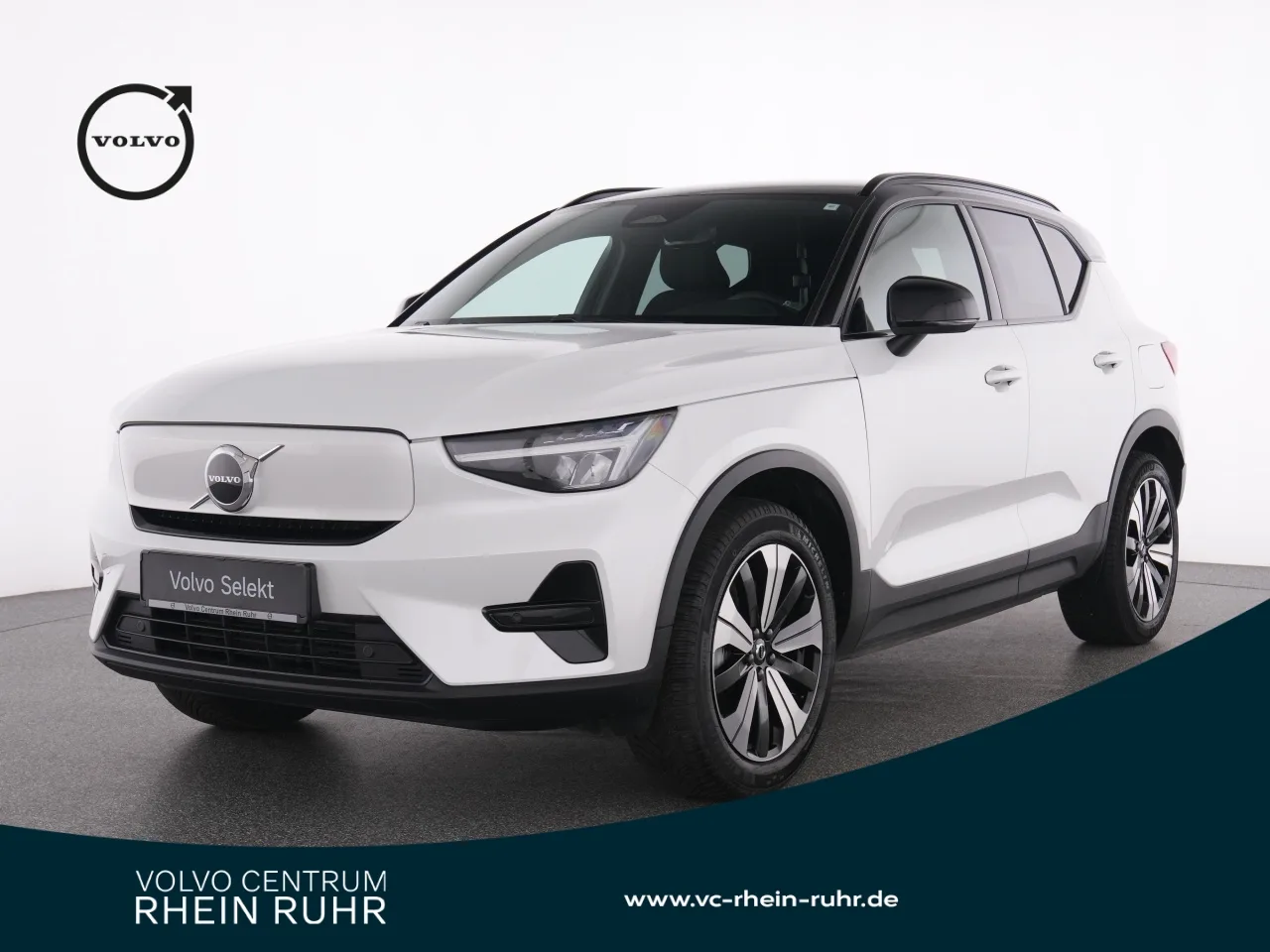 VOLVO XC40 PURE ELECTRIC Plus+STNDHZ+RFK+DAB - 231 PS