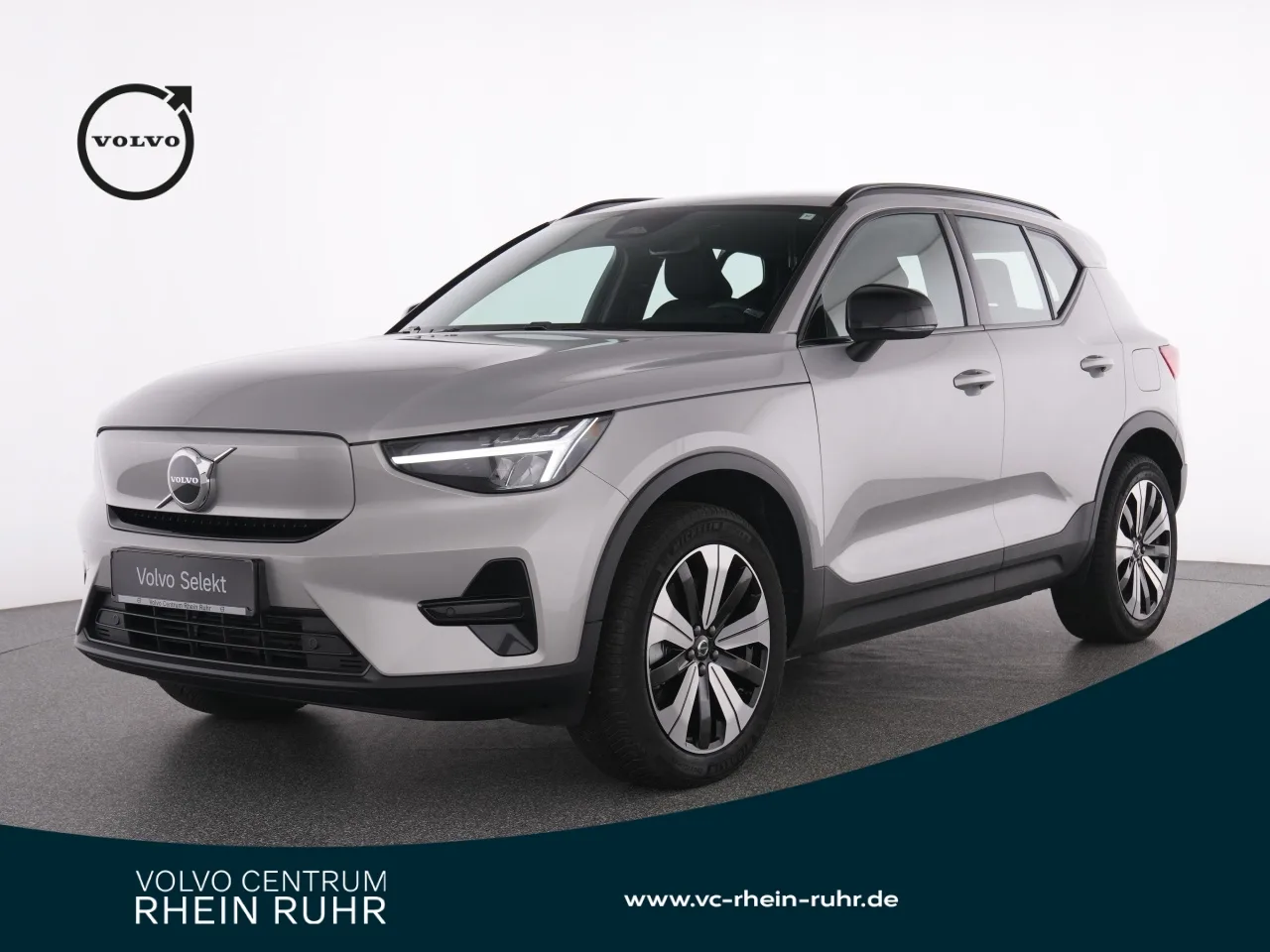VOLVO XC40 PURE ELECTRIC CORE MET+KAMERA+LM19+NAVI+LED - 231 PS