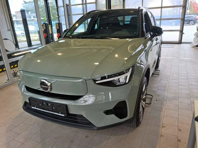 VOLVO XC40 Recharge Core+AHK+19LM+KAM+DAB+STANDHZ+LED - 231 PS