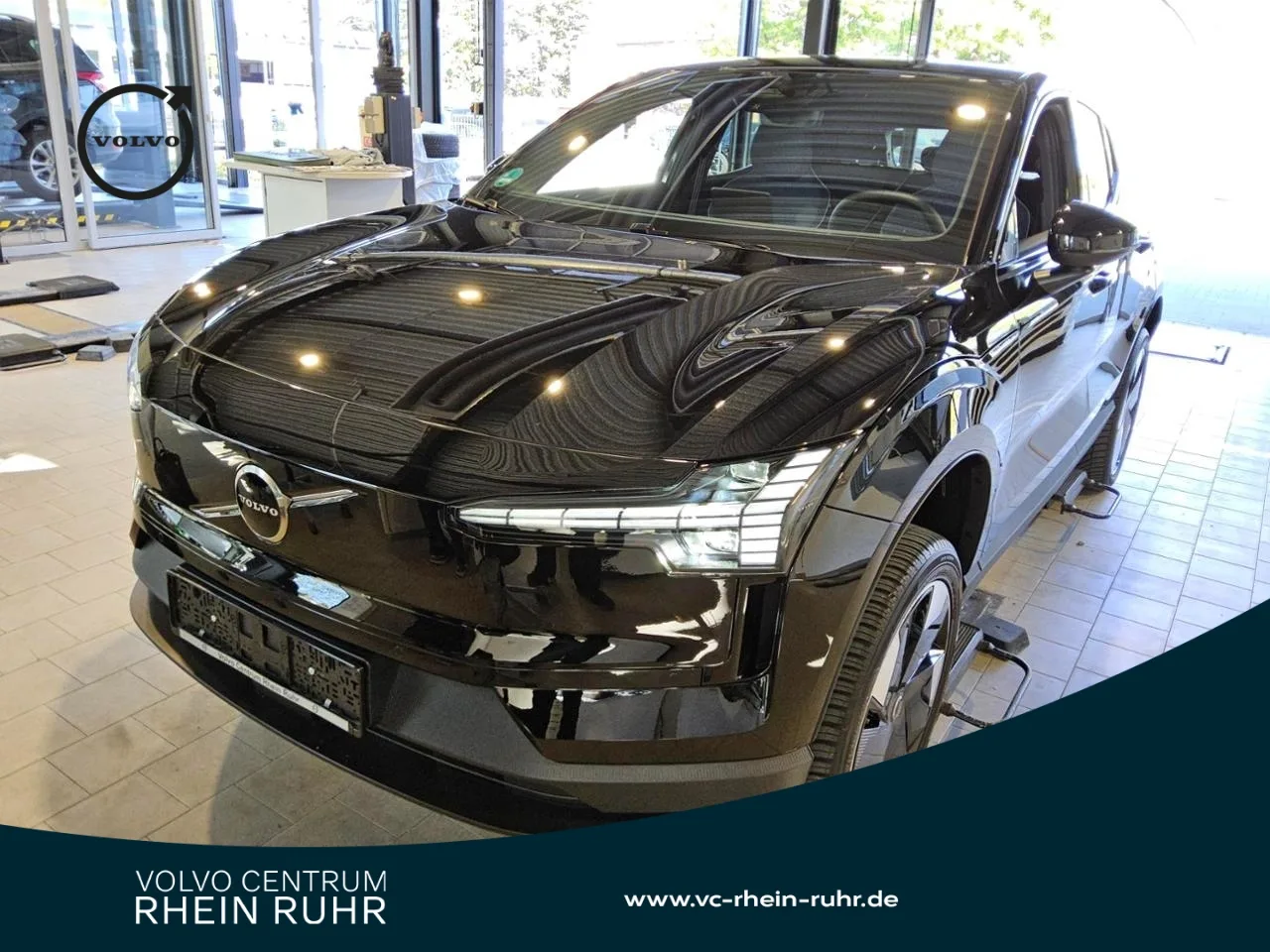 VOLVO EX30 Extended Range Plus+WINTERPAK+LM19+KLIMA+ - 272 PS