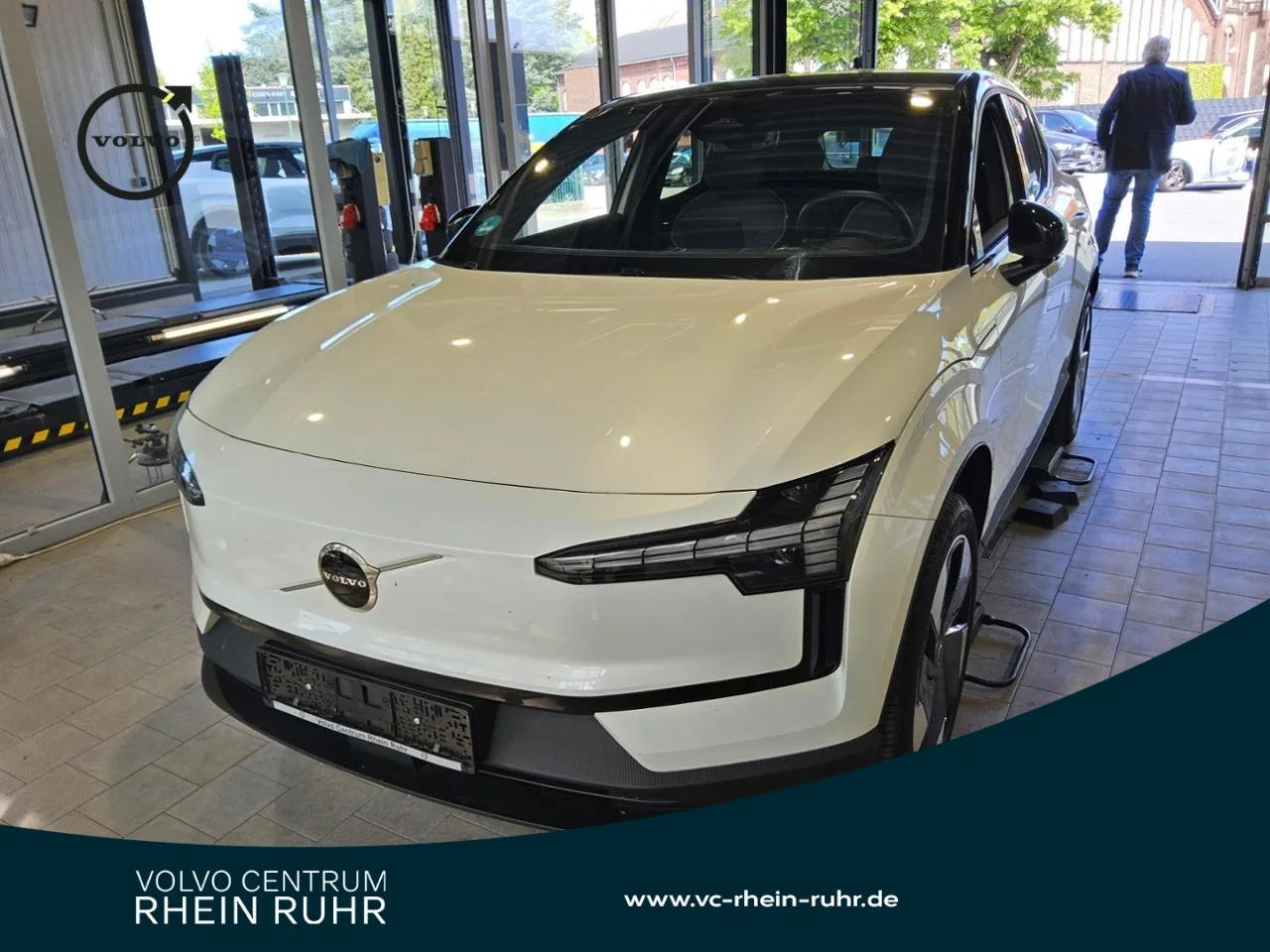 VOLVO EX30 PURE ELECTRIC  Plus+WINTERPAK+LM19+HKSOUND - 272 PS