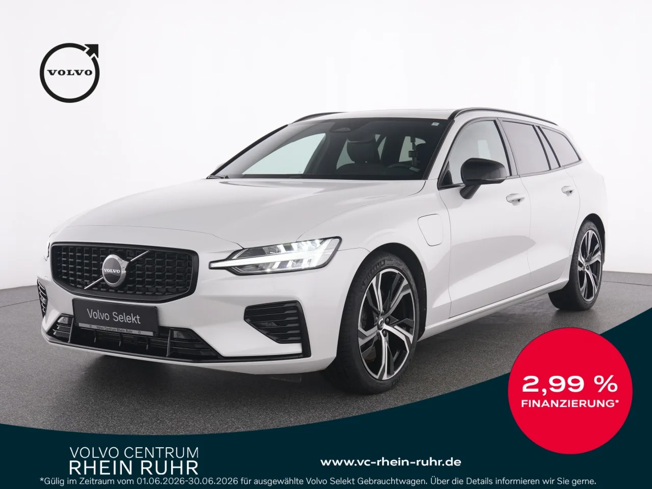 VOLVO V60 T6 Recharge  Plus Dark+MEMORY+PANO+19 - 350 PS