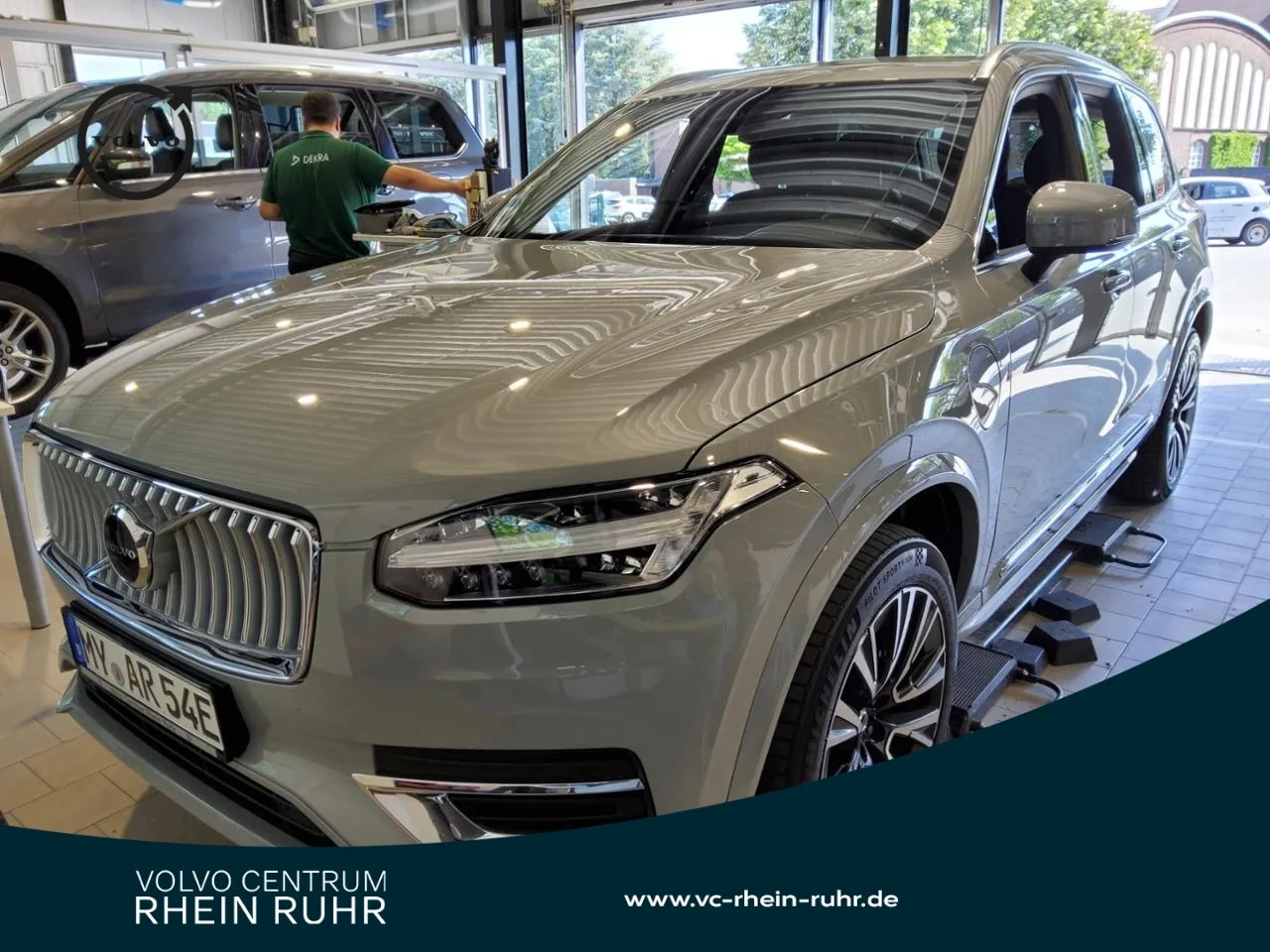 VOLVO XC90 T8 AWD Core Plug-In+MEMORY+AHK+WINTERPAK+ - 454 PS