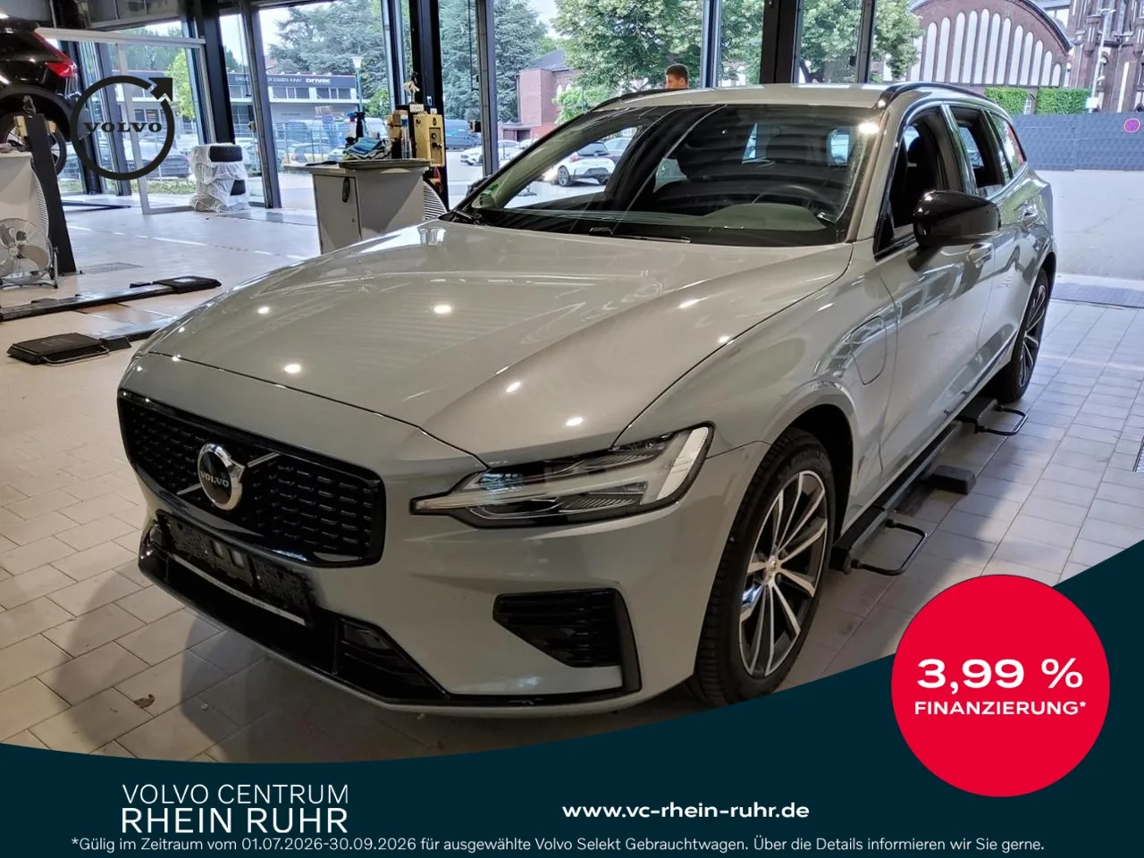 VOLVO V60 T8 PLUG-IN AWD  PLUS DARK WINTERPAK+MEMORY+ - 454 PS
