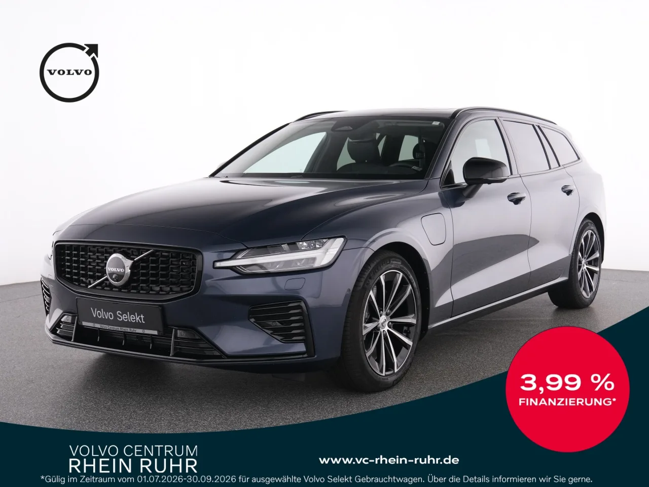 VOLVO V60 T8 Recharge PLUS DARK AHK+BP+PANO+MET+LM+ - 456 PS