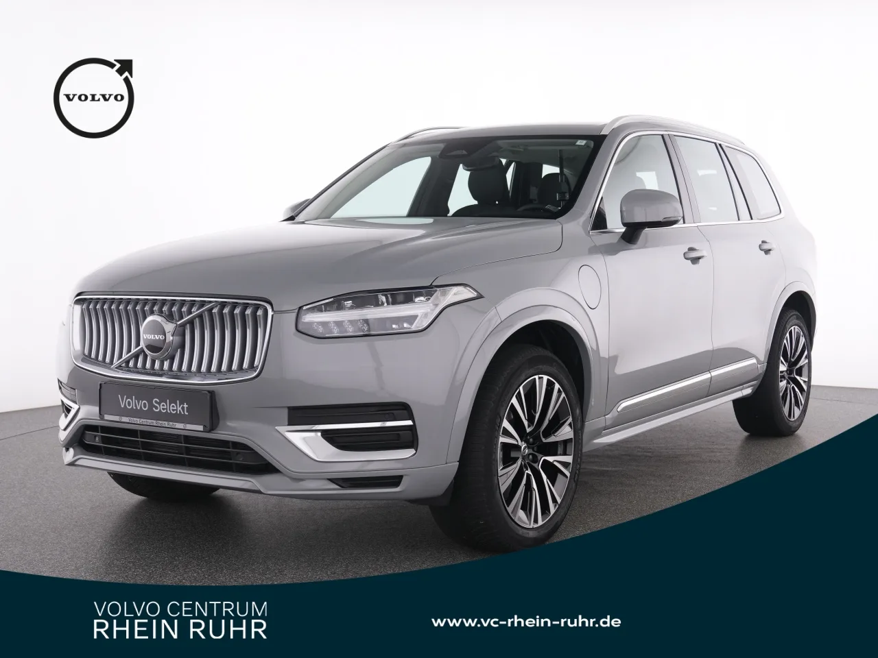 VOLVO XC90 T8 AWD  Core+STANDHZ+WINTERPAK+20+BLIS+DAB - 456 PS