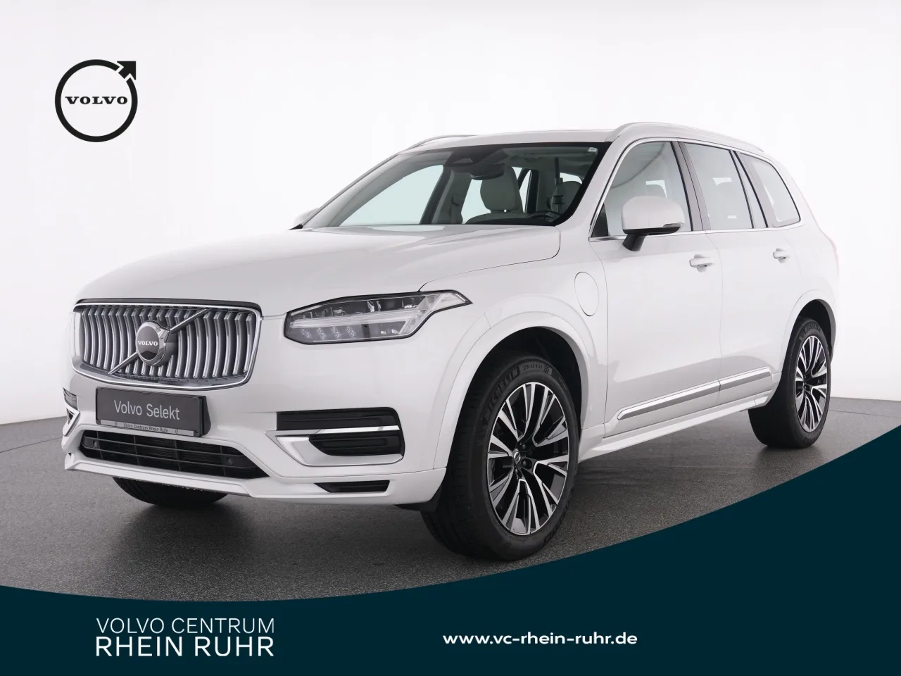 VOLVO XC90 T8 Recharge Plus Bright+PANO+MET+MEMORY+ - 454 PS